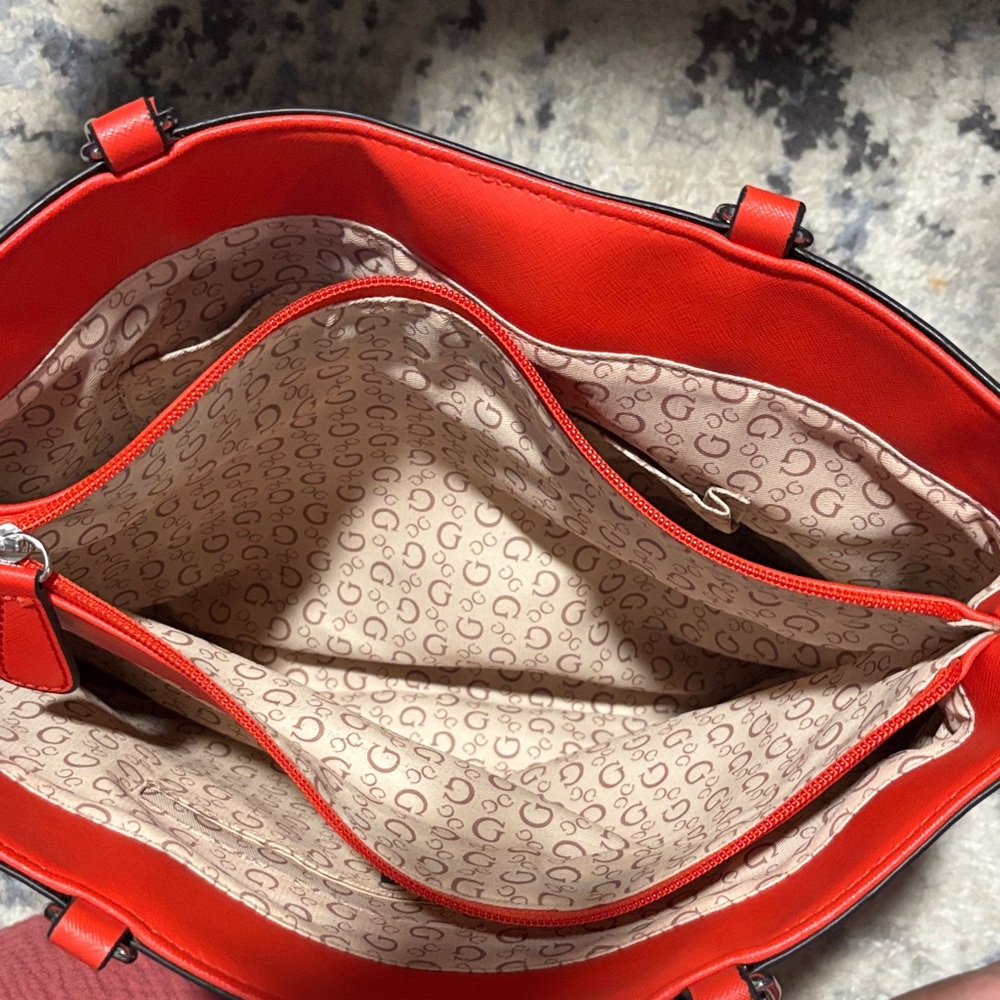 Guess Vibrant Red Tote Bag - Picture 4 of 7